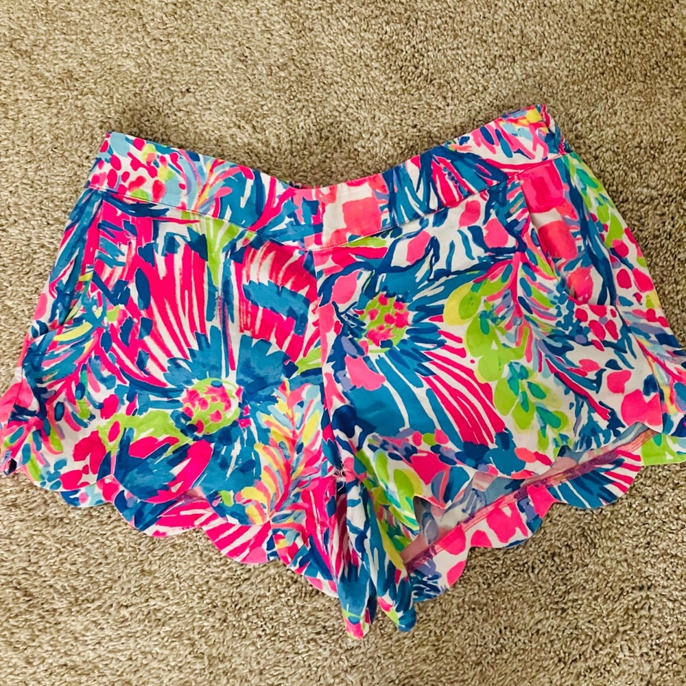 Lilly Pulitzer Gumbo Limbo Dahlia Shorts M